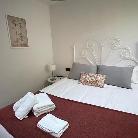 Vivienda Turistica Paseo Del Salon Apartment Granada Bagian luar foto